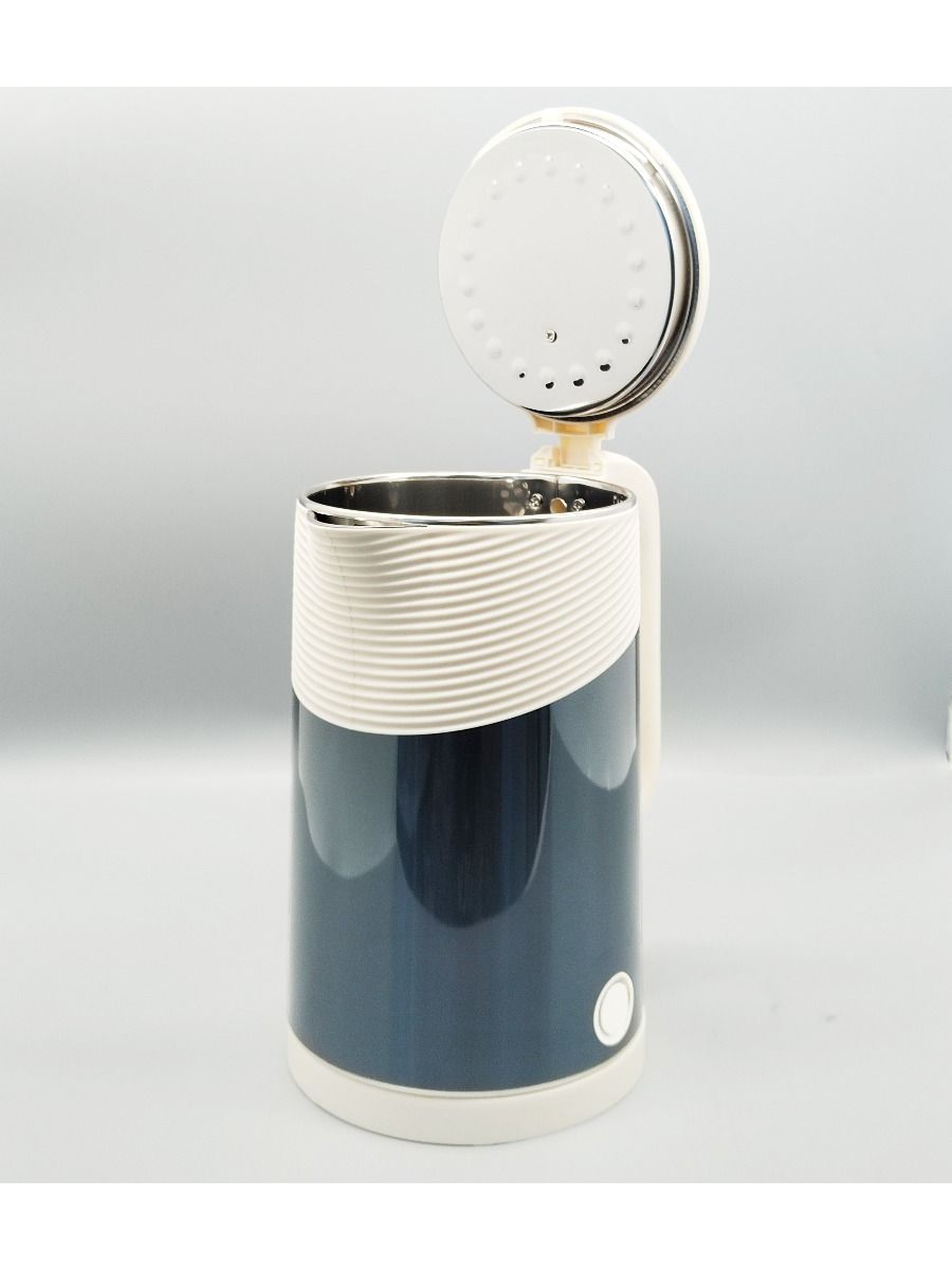 High-quality kitchen appliances 1500-watt electric kettles 1.8 liters colored stainless steel heats up on a wireless base