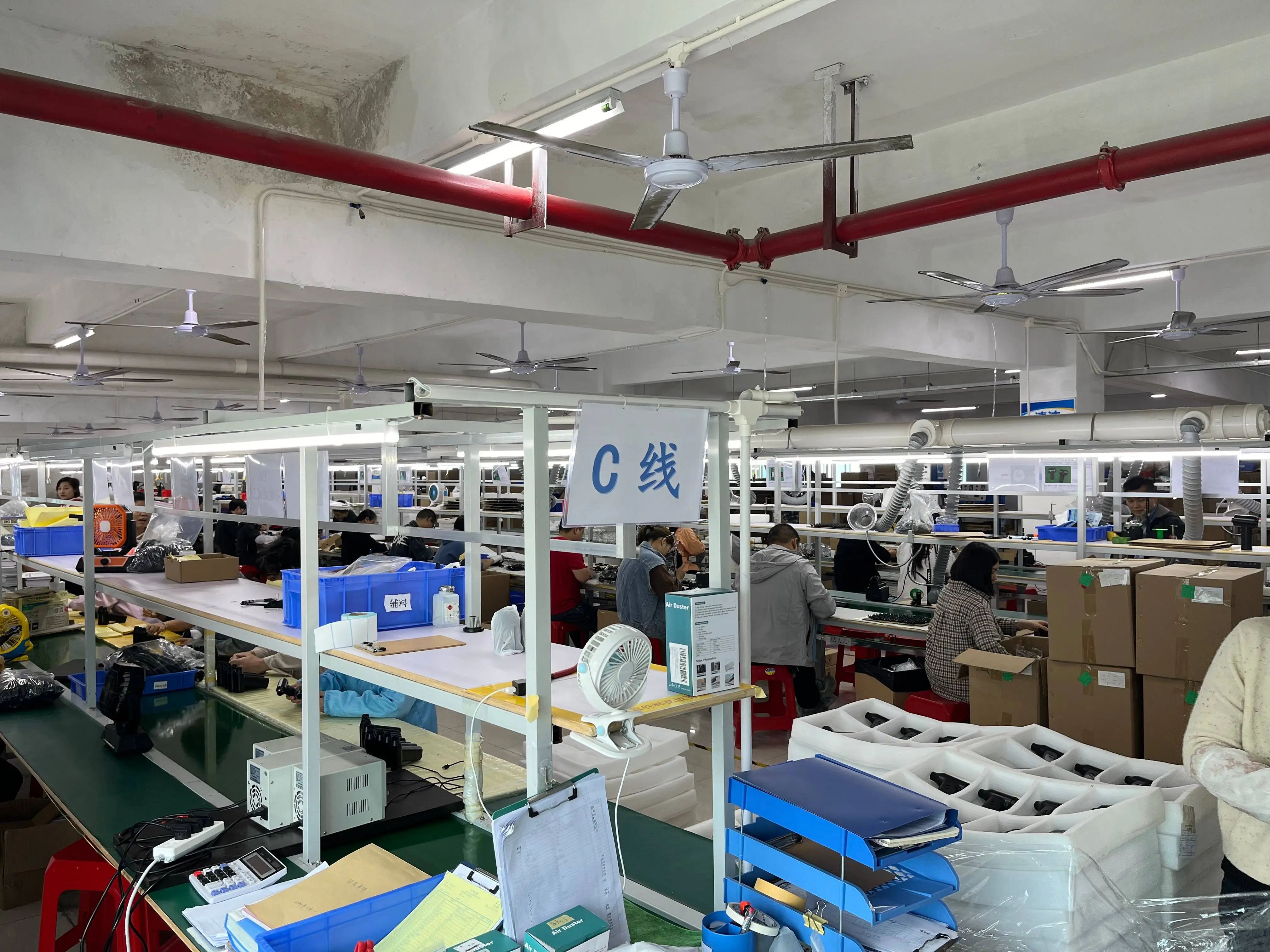 Portable Handheld Vacuum Cleaner, used for furniture, dust, pet hair, home upholstery, lightweight, easy-to-use electric vacuum cleaner.