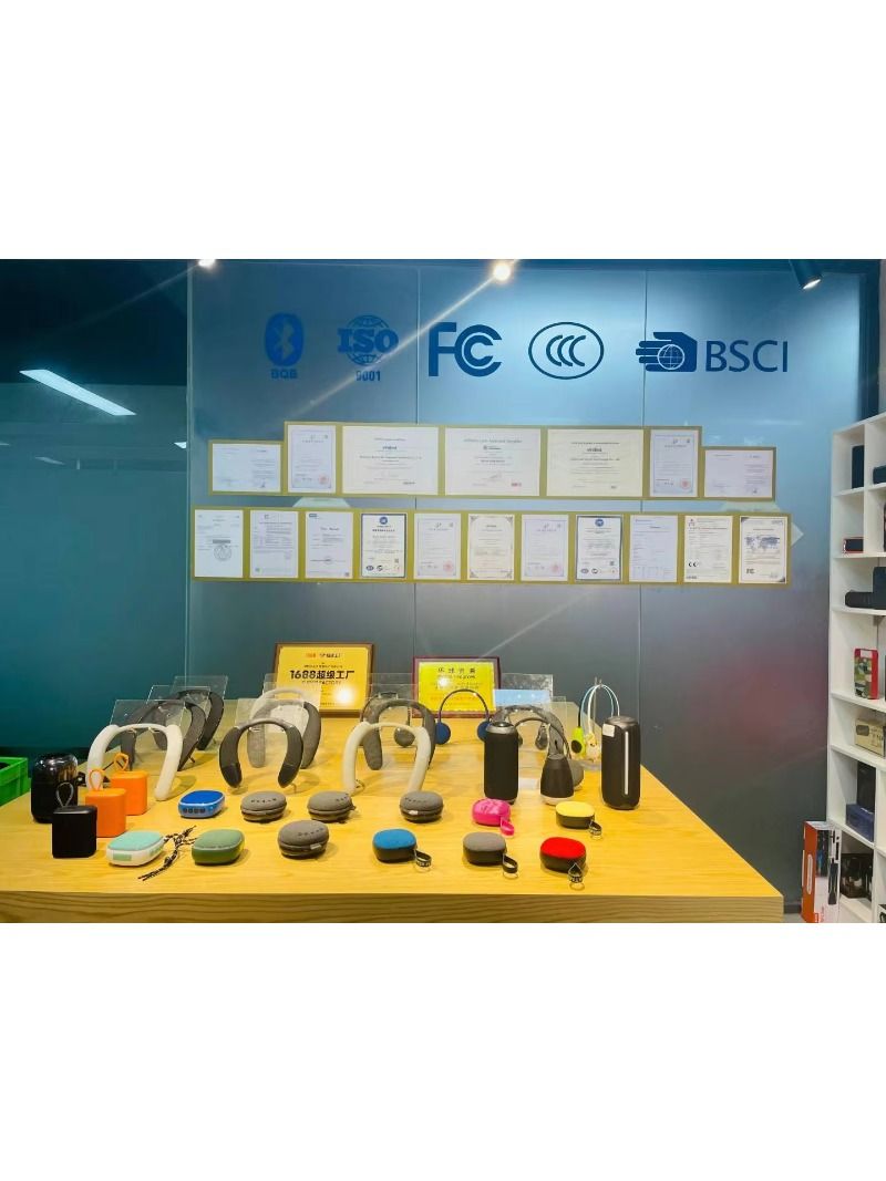 New materials, gadgets, electronic speakers, audio systems, sound equipment/amplifiers/speakers, trendy products with RGB lighting