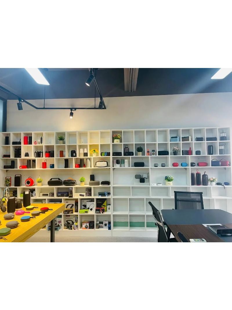 New materials, gadgets, electronic speakers, audio systems, sound equipment/amplifiers/speakers, trendy products with RGB lighting