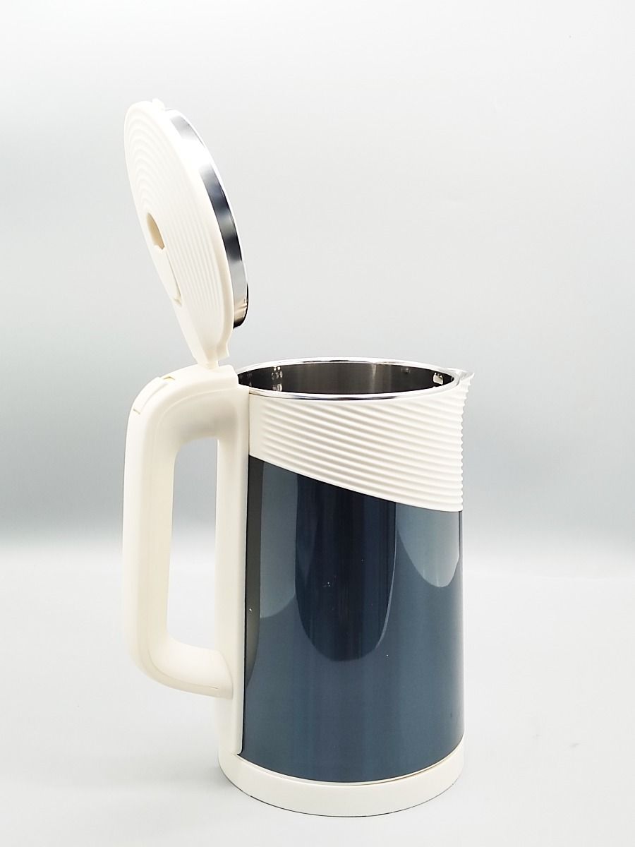 High-quality kitchen appliances 1500-watt electric kettles 1.8 liters colored stainless steel heats up on a wireless base