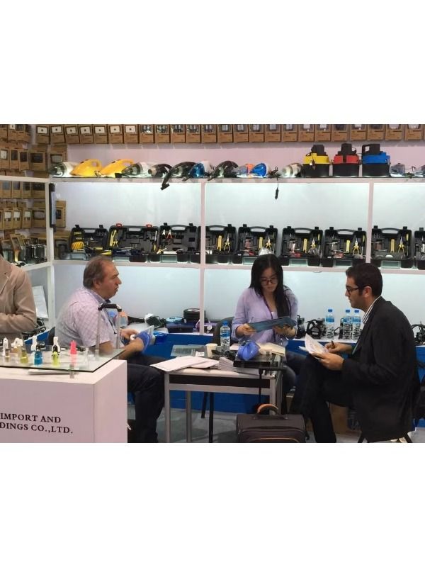 Economical Cordless Rechargeable Vacuum Cleaner, Portable Handheld Mini Vacuum Cleaner for Car and Home